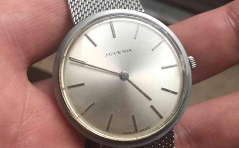 上海尊皇手表特約維修點