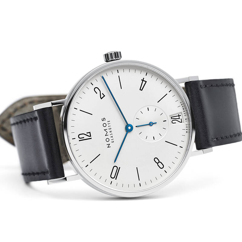 修復NOMOS手表表蒙劃痕的方法分別有哪些