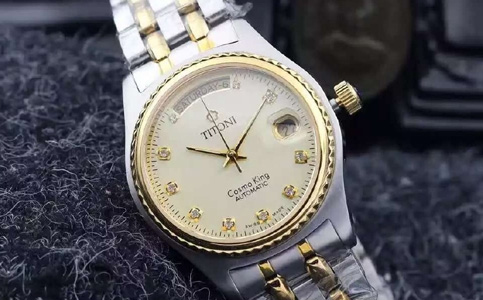 梅花手表?yè)Q電池要多少錢(梅花石英表電池的更換時(shí)間)