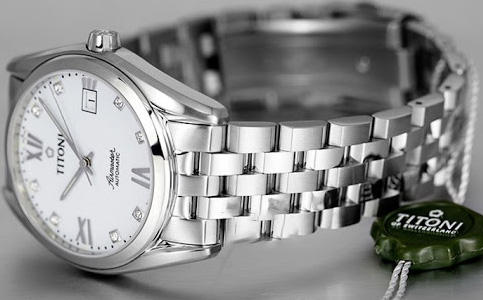 梅花手表售后客戶服務中心(梅花手表表鏡破損可以修復嗎)