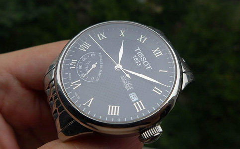 福州天梭服務(wù)中心電話（天梭手表進(jìn)水怎么解決）