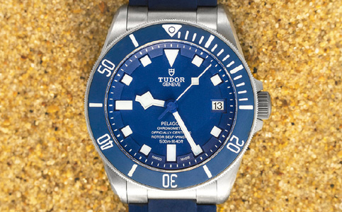 帝舵售后維修電話王(處理帝舵手表機芯劃痕的方法)