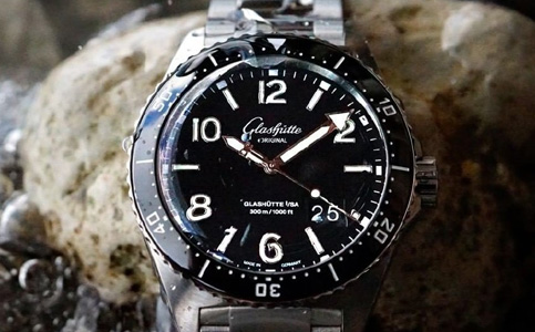 格拉蘇蒂手表維修中心電話(格拉蘇蒂手表臟了后的處理技巧)